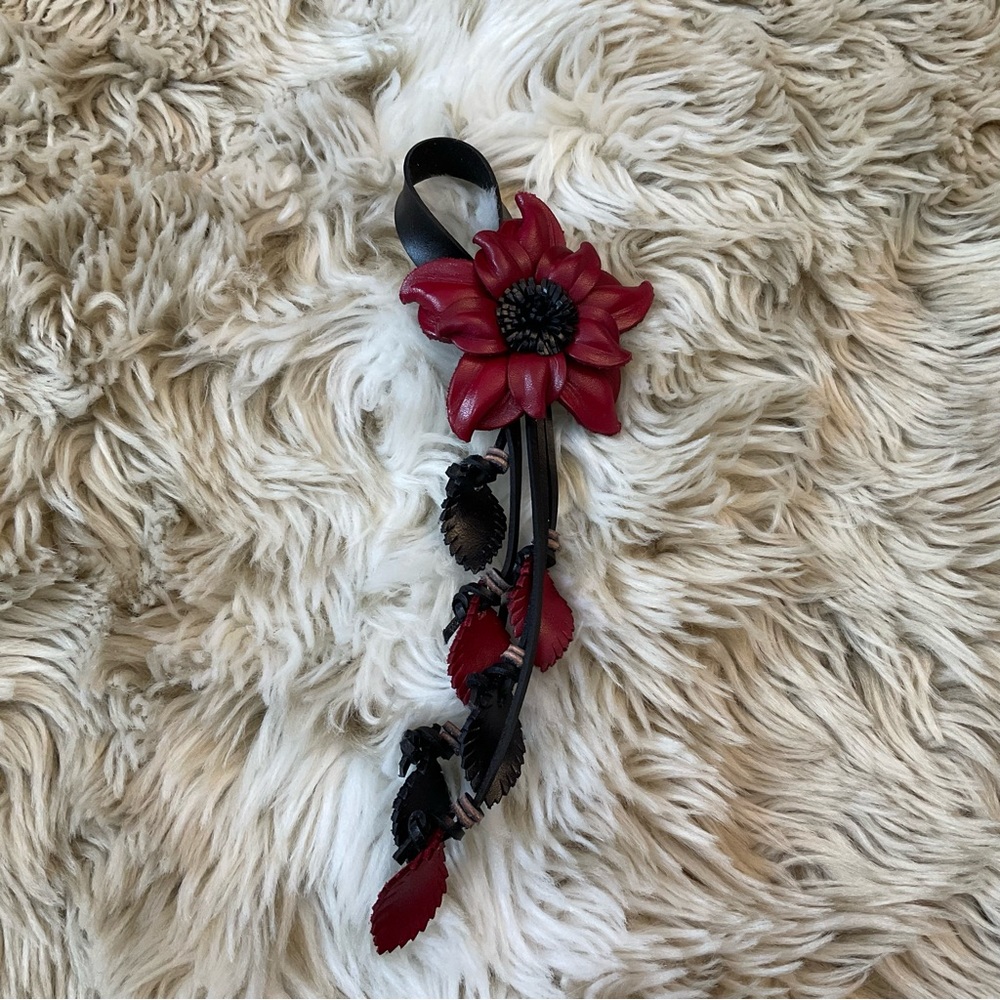 🆕Well Charmed Leather Maroon/Black Flower/Leaf Purse Charm with Snap Clasp